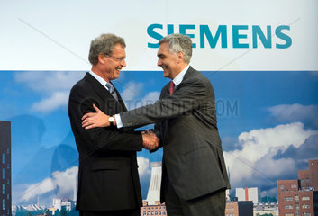Berlin  Gerhard Cromme und Peter Loescher auf dem Presse-Empfang von Siemens