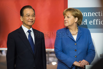 Hannover  Deutschland  Wen Jiabao  Premierminister Chinas  und Bundeskanzlein Dr. Angela Merkel  CDU  auf der Hannover Messe