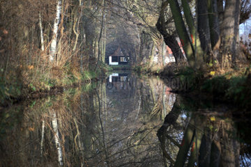 Burg  Blick in einen Kanal im Spreewald