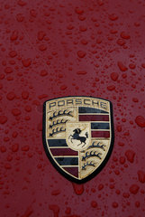 Stuttgart  Logo von Porsche