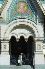 Eingang zur Russischen Kirche St. Nikolai (Sv. Nikolai) in Sofia