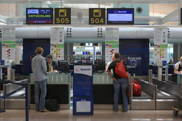 El Prat de LLobregat  Spanien  Check-in des Flughafens von Barcelona