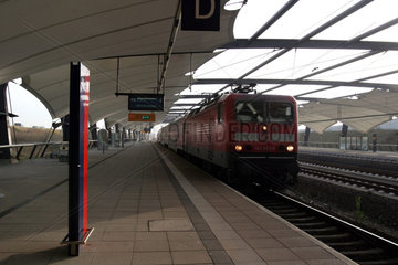 Leipzig  Deutschland  Bahnhof am Flughafen Halle-Leipzig