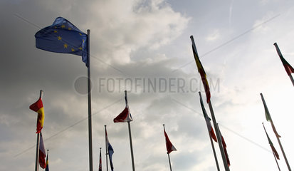 Luxemburg  Grossherzogtum Luxemburg  EU-Flagge und Flaggen der EU-Mitgliedslaender