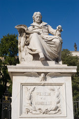 Berlin  Deutschland  Denkmal Wilhelm von Humboldt