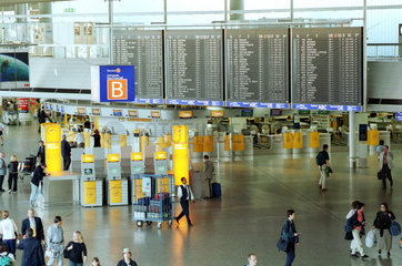 Schalterhalle im Flughafen Frankfurt/Main