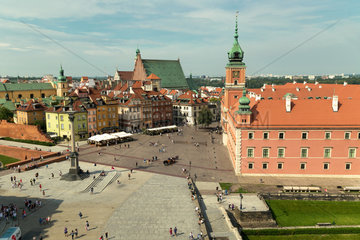 Warschau  Masowien  Polen - Blick auf Schlossplatz und Koenigsschloss