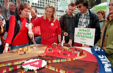 Protestaktion gegen Arbeitslosigkeit  Berlin  Deutschland