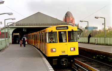 Ueberirdische U-Bahn in Berlin  Deutschland