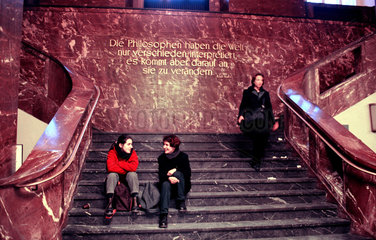 Eingangshalle der Humboldt Universitaet zu Berlin  Deutschland