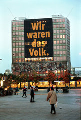 Berlin  Plakat am Haus des Lehrers am Alexanderplatz