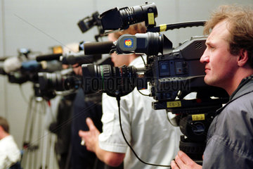 Berlin  Medienvertreter bei einer Pressekonferenz