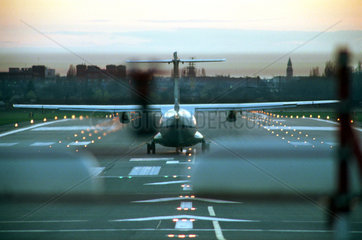 Flugzeug vor dem Start (Flughafen Tempelhof)
