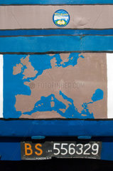 Berlin  Europakarte auf einem Italienischen Reisemobil