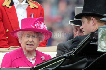 Ascot  Grossbritannien  Queen Elisabeth II  Koenigin von Grossbritannien und Nordirland