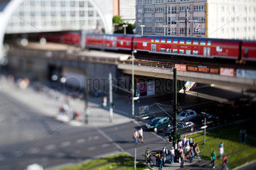 Berlin  Deutschland  Blick auf die Unterfuehrung vor dem Bahnhof Alexanderplatz