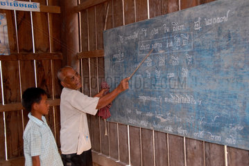 Phum Chikha  Kambodscha  kambodschanisch  Schulunterricht