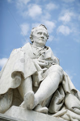 Berlin  Deutschland  Denkmal Alexander von Humboldt