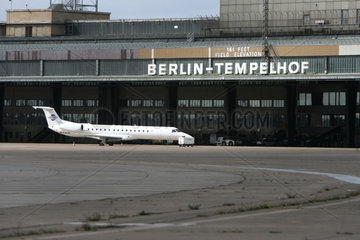 Berlin  Privatflugzeug am Flughafen Tempelhof