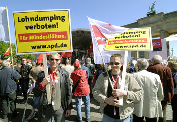 Berlin  traditionelle Demo am 1. Mai