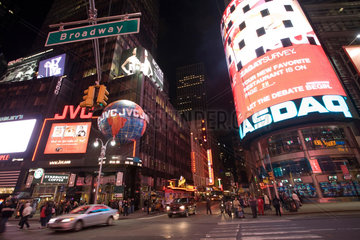 New York City  Broadway bei Nacht