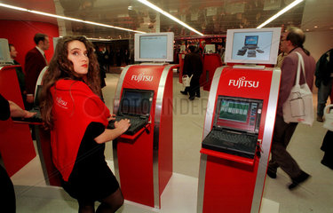 Stand Fujitsu CeBit 1998