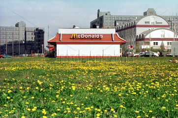 Leipzig  McDonald's auf der Gruenen Wiese