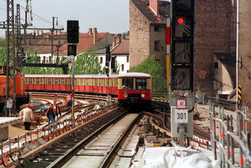 S-Bahn und Baustelle