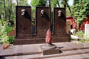 Moskau  Friedhof des Neujungfrauenklosters (Nowodewitschi-Friedhof)