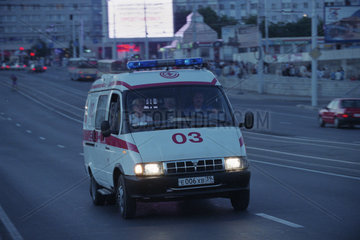 Russischer Rettungswagen beim Einsatz  Kaliningrad  Russland