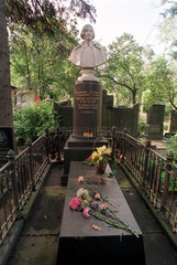 Moskau  Grabstaette von N. W. Gogol  Friedhof des Neujungfrauenklosters