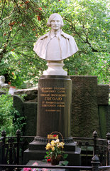 Moskau  Grabstaette von N. W. Gogol  Friedhof des Neujungfrauenklosters
