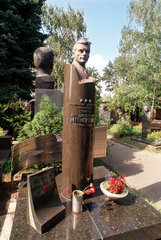 Moskau  Grabstaette von Sergej Iljuschin  Friedhof des Neujungfrauenklosters