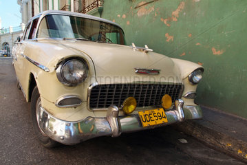 Santiago de Cuba  Kuba  beiger Chevrolet Bel Air  Baujahr 1955