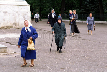 Alte russische Frauen