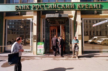 Moskau  Aussenansicht Bank Rossijskij Kredit