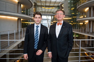Berlin  Deutschland  Prof. Dr. Heinz Riesenhuber (CDU) und Florian Bernschneider (FDP)