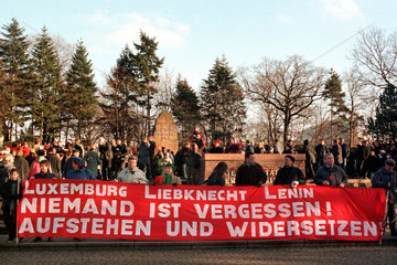 Luxemburg-Liebknecht Gedenkdemonstration in Berlin  Deutschland
