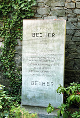 Grabstein von Johannes R. Becher auf dem Dorotheenstaedtischen Friedhof in Berlin  Deutschland