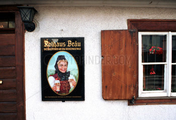 Schwarzwald  historische Bierwerbung an der Aussenfassade eines Hauses