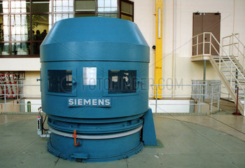 Generator von Siemens im Kraftwerk Haeusern  Deutschland