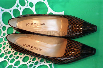 Berlin  Schuhe der Luxusmarke Louis Vuitton