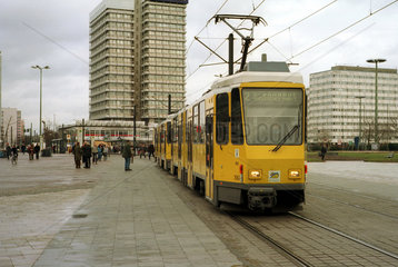 Berlin  Tram auf dem Alexanderplatz
