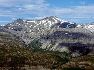 Longset  Norwegen  Berg Tortenviktinden