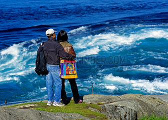 Bodo  Norwegen  asiatisches Touristenpaar