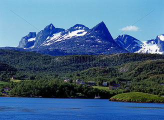 Bodo  Norwegen  Berglandschaft
