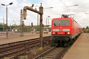 Regionalzug der Deutschen Bahn AG  Magdeburg  Deutschland