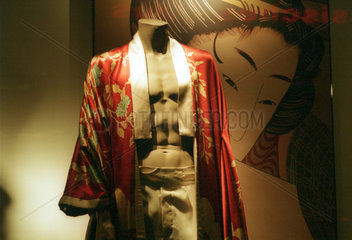 Schaufensterpuppe mit Kimono