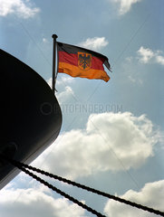 Warnemuende  Detailaufnahme der deutschen Fahne