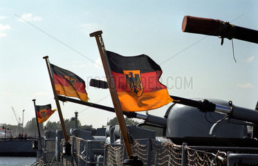 Warnemuende  Detailaufnahme der deutschen Fahne